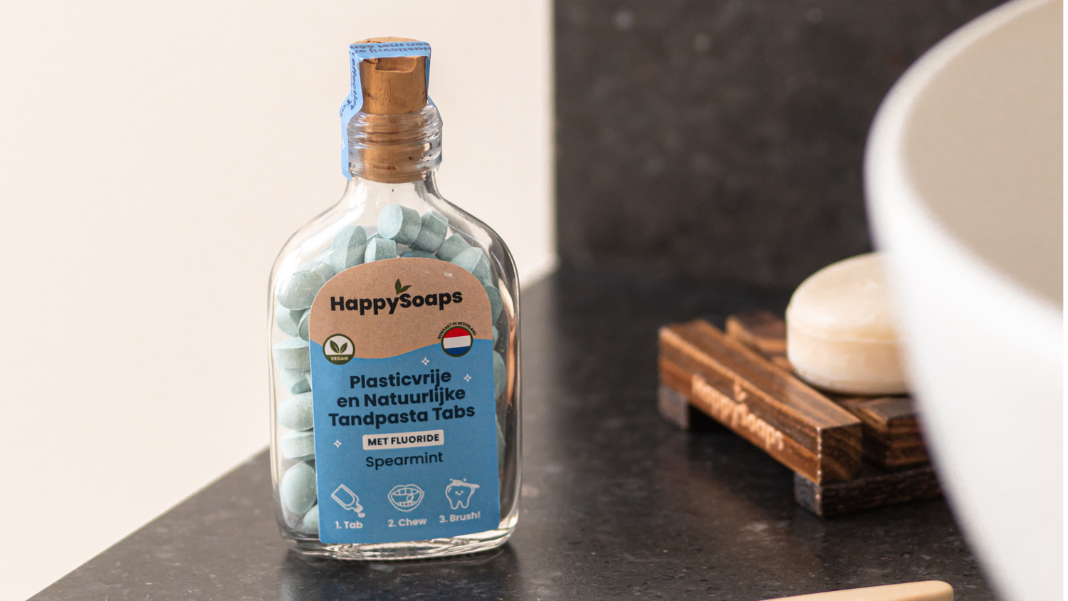 Zo gebruik je de Tandpasta Tabs het beste: Lekker fris en plasticvrij tandenpoetsen met HappySoaps