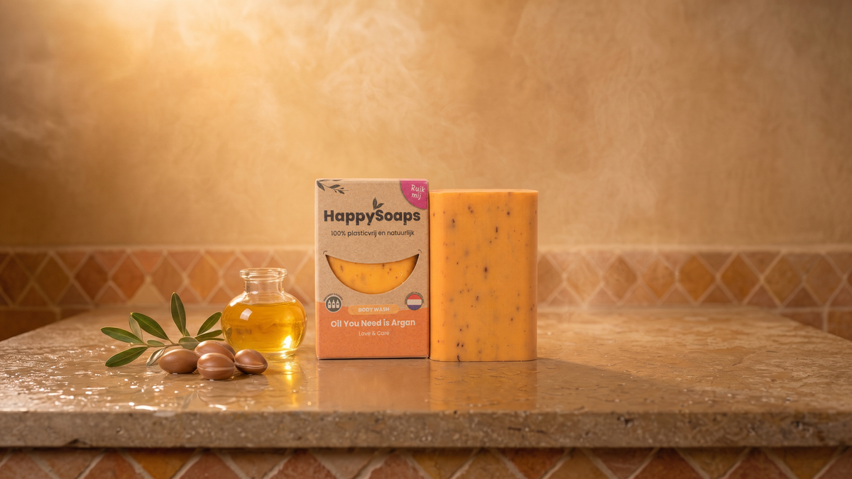 Body Wash Bar Oil You Need is Argan op warm marmer met arganolie, arganpitten en een olijftak